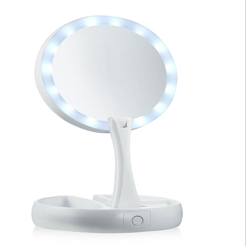 Espelho Light inova com Lente especial com aumento 10X